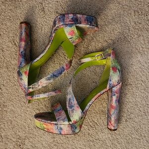 Jessica Simpson shoe